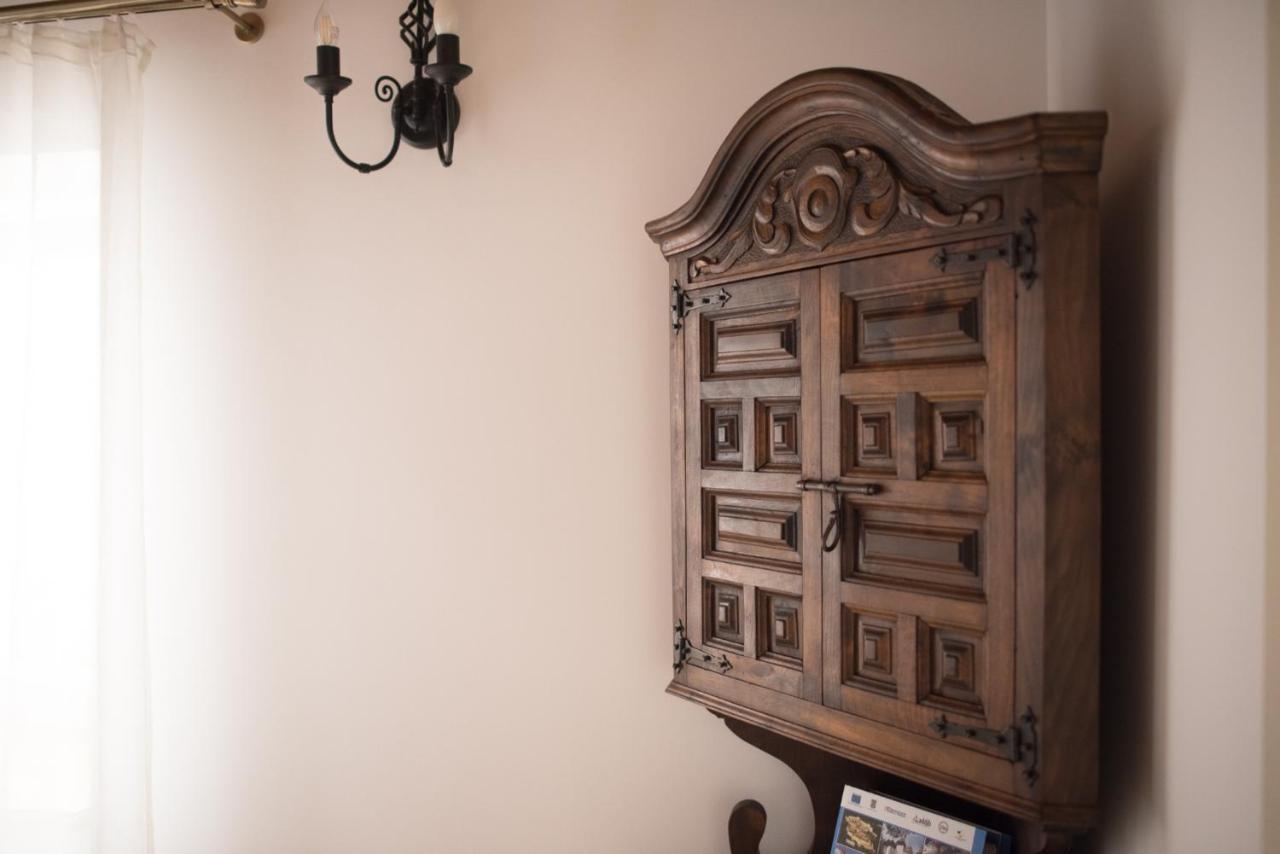 Crown Of Karolina Apartment Брашов Екстериор снимка