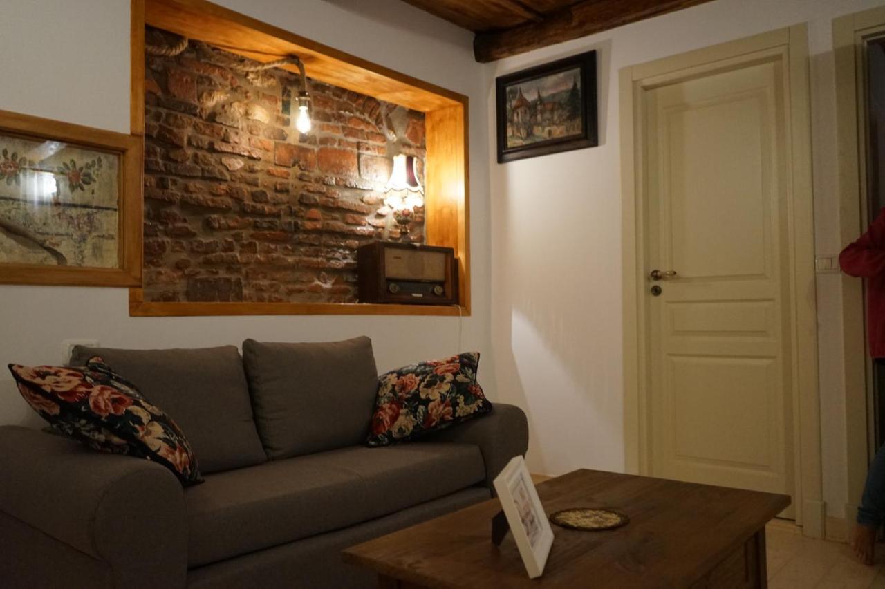 Crown Of Karolina Apartment Брашов Екстериор снимка